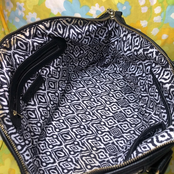 Meet your Posher, Purses galore - Picture 14 of 14